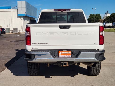 Used 2023 Chevrolet Silverado 2500 LT w/ Convenience Package AWD/4WD image 6