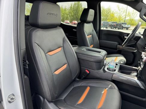Used 2021 GMC Sierra 1500 AT4 w/ AT4 Premium Package AWD/4WD image 21