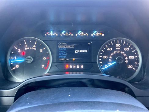 Used 2018 Ford F150 XLT w/ Equipment Group 302A Luxury image 25