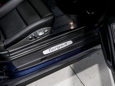 Used 2016 Porsche 911 Targa 4 image 24