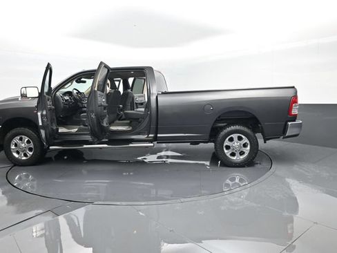 Used 2019 RAM 2500 Big Horn AWD/4WD image 30