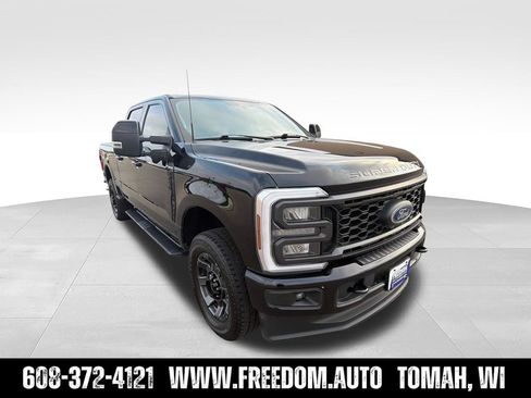 Used 2024 Ford F250 Lariat w/ Sport Appearance Package AWD/4WD image 7