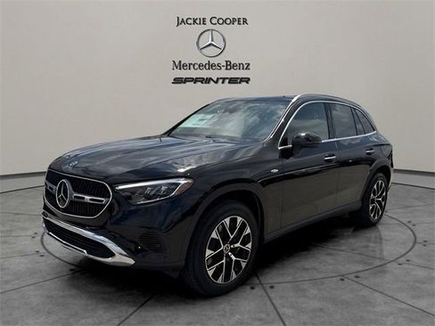 New 2025 Mercedes-Benz GLC 350e 4MATIC image 1