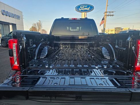 Used 2024 Ford F250 Lariat w/ Sport Appearance Package image 8