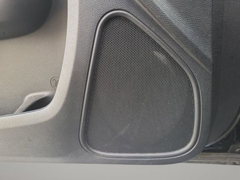 Used 2019 Chrysler 300 Touring w/ Sport Appearance Package image 18