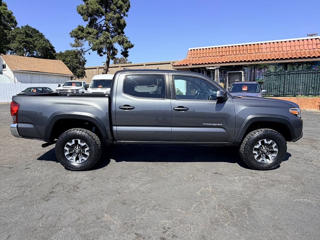 Used 2016 Toyota Tacoma TRD Off-Road w/ Towing Package RWD image 7
