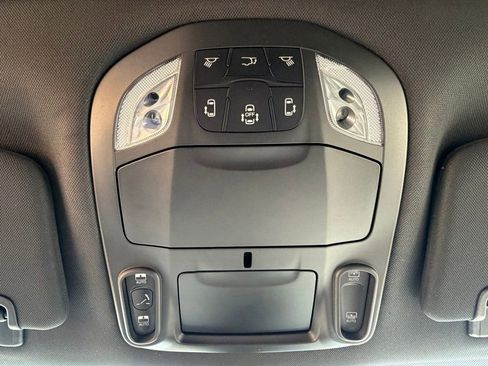 New 2026 Chrysler Pacifica Select image 28