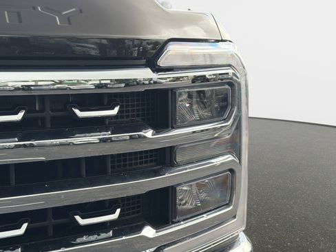 Used 2025 Ford F250 Lariat w/ Chrome Package AWD/4WD image 10