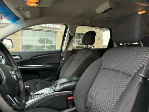 Used 2015 Dodge Journey SXT w/ Flexible Seating Group FWD image 10