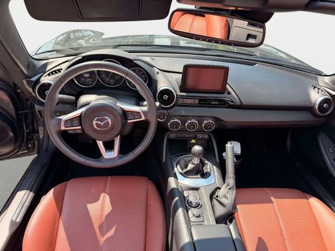 Used 2023 MAZDA MX-5 Miata Grand Touring RWD image 14
