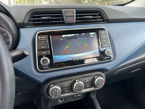 Used 2025 Nissan Versa SV image 17