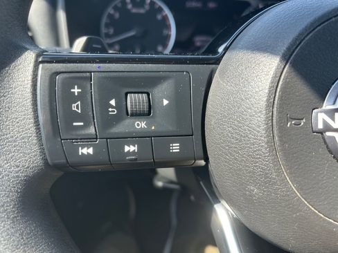 Used 2023 Nissan Rogue SV AWD/4WD image 23