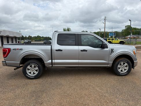 Used 2022 Ford F150 XLT image 6