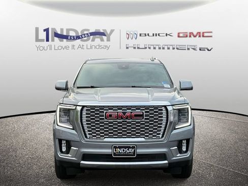 Certified 2024 GMC Yukon XL Denali w/ Advanced Technology Package AWD/4WD image 7