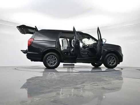 Certified 2025 Ford Expedition Active RWD image 48