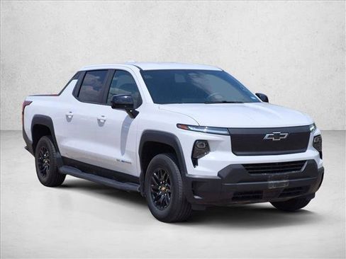 Used 2024 Chevrolet Silverado EV W/T AWD/4WD image 3