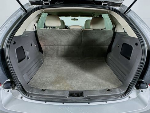 Used 2014 Ford Edge SE image 25