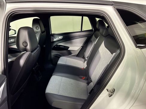 Certified 2023 Volkswagen ID.4 Standard image 20