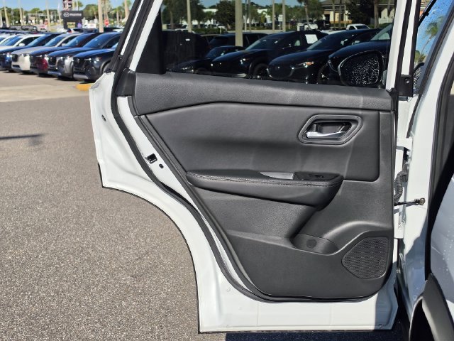 Used 2026 Nissan Rogue SV w/ Cold Weather Package FWD image 13
