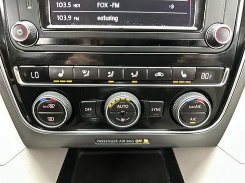 Used 2017 Volkswagen Passat 1.8T R-Line FWD image 19