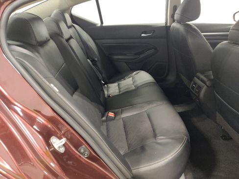 Used 2023 Nissan Altima 2.5 SL FWD image 19