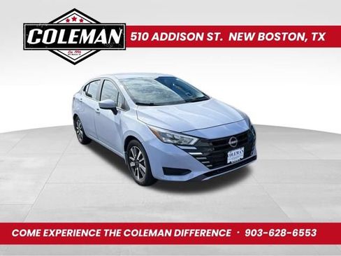 Used 2025 Nissan Versa SV w/ Trunk Package FWD image 1