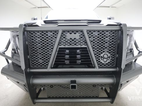 Used 2025 GMC Sierra 3500 Denali Ultimate AWD/4WD image 7