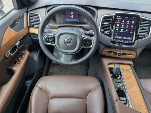 Certified 2023 Volvo XC90 B5 Plus w/ Protection Package Premier AWD/4WD image 16