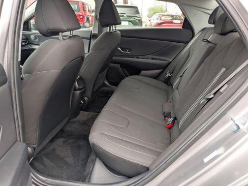 Used 2025 Hyundai Elantra SEL FWD image 23