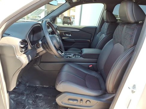 Used 2026 Honda Pilot Black Edition image 7