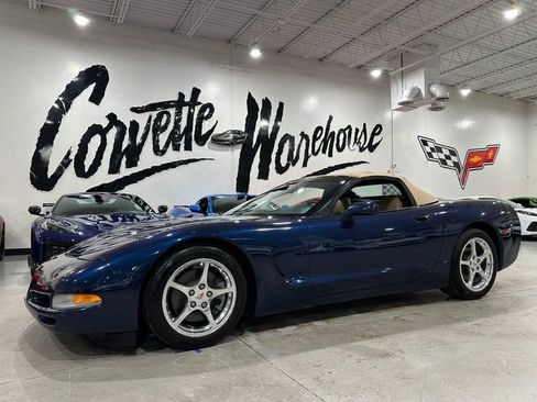Used 2001 Chevrolet Corvette Convertible w/ Preferred Equipment Group2 RWD image 15