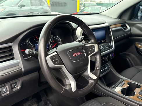 Used 2020 GMC Acadia SLE w/ Driver Convenience Package image 16