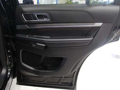 Used 2018 Ford Explorer Sport w/ Equipment Group 401A image 23