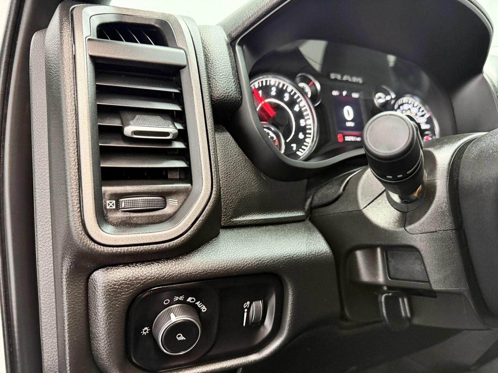 Used 2024 RAM 2500 Tradesman AWD/4WD image 11