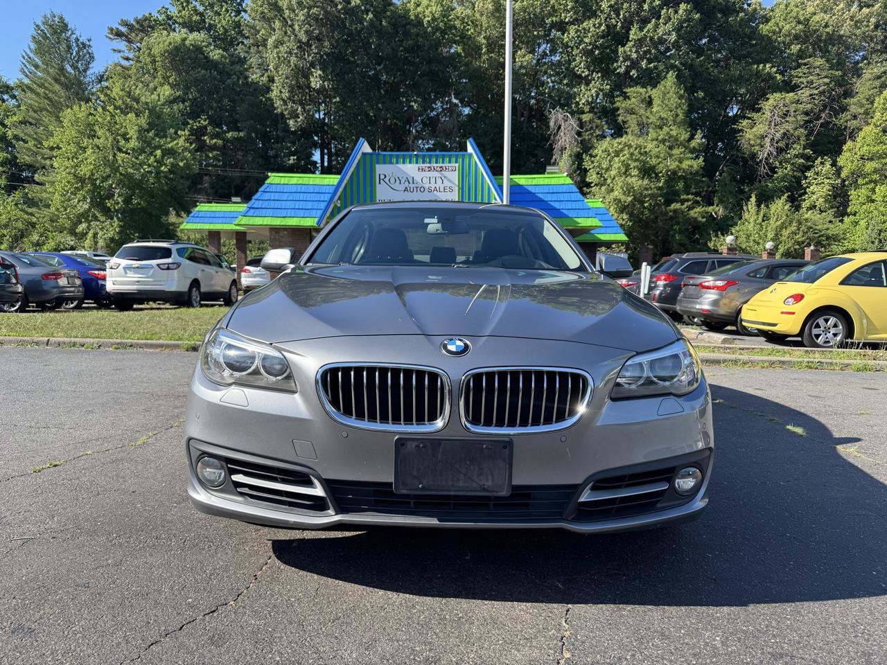 Used 2015 BMW 528i Sedan RWD image 2