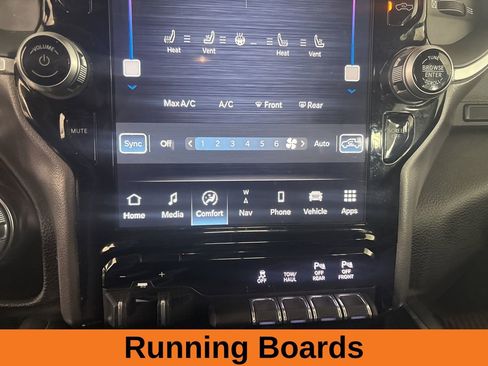 Used 2023 RAM 1500 Laramie AWD/4WD image 17
