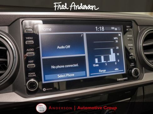 Certified 2021 Toyota Tacoma SR5 AWD/4WD image 11