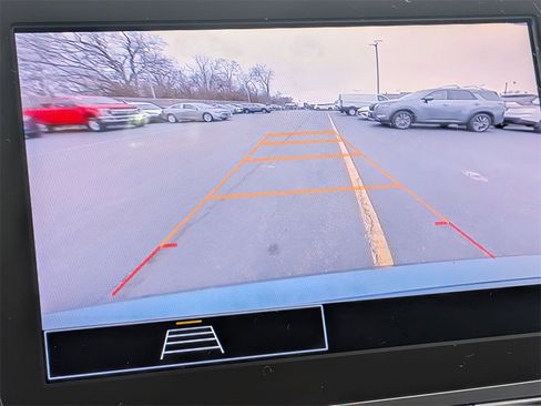 Used 2024 Chevrolet Malibu LT image 16