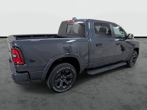 Used 2025 RAM 1500 Big Horn AWD/4WD image 4