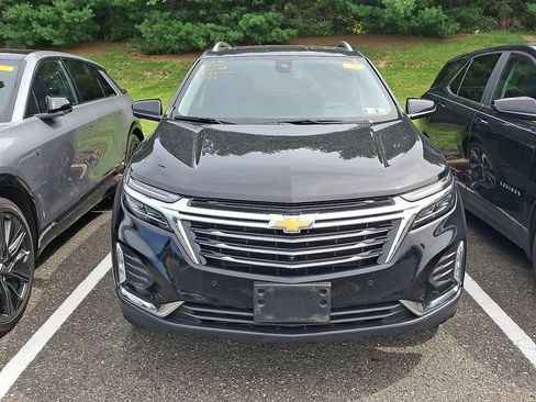 Used 2024 Chevrolet Equinox Premier AWD/4WD image 2