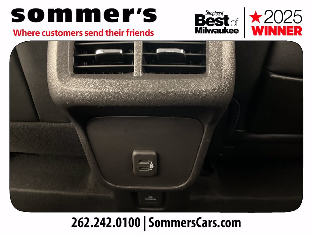 Used 2024 GMC Terrain SLT w/ Tech Package AWD/4WD image 22