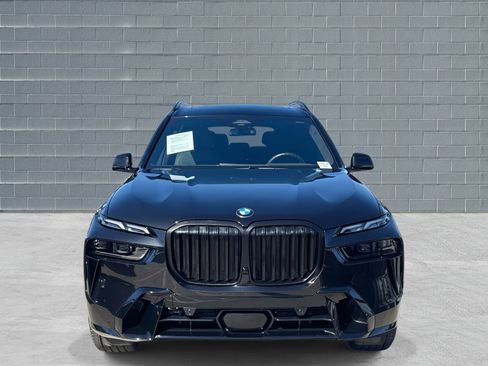 Certified 2025 BMW X7 xDrive40i w/ M Sport Package image 2