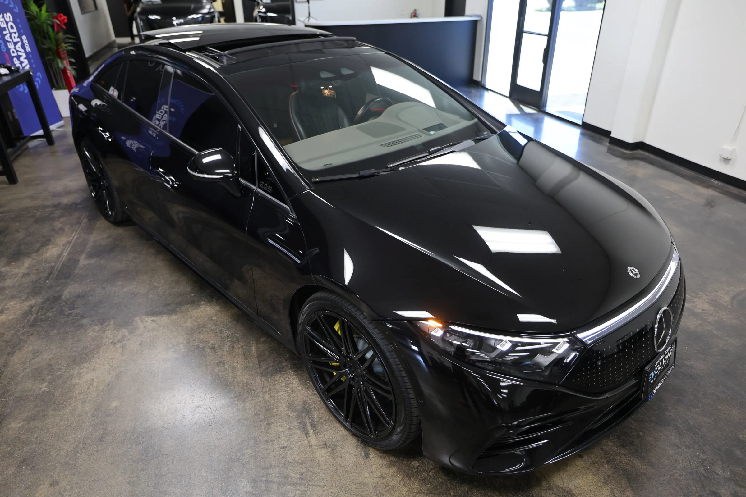 Used 2022 Mercedes-Benz EQS 580 4MATIC Sedan image 21