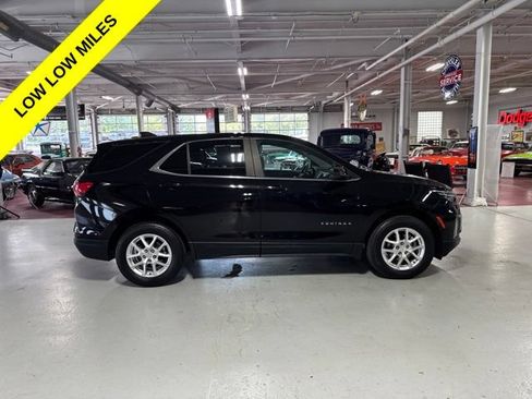 Used 2023 Chevrolet Equinox LT AWD/4WD image 6
