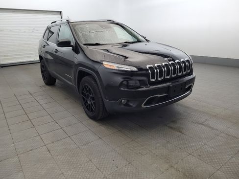 Used 2016 Jeep Cherokee Limited w/ Technology Group AWD/4WD image 13