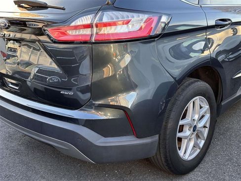 Used 2022 Ford Edge SEL w/ Convenience Package image 6