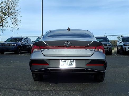 New 2026 Hyundai Elantra Blue image 5