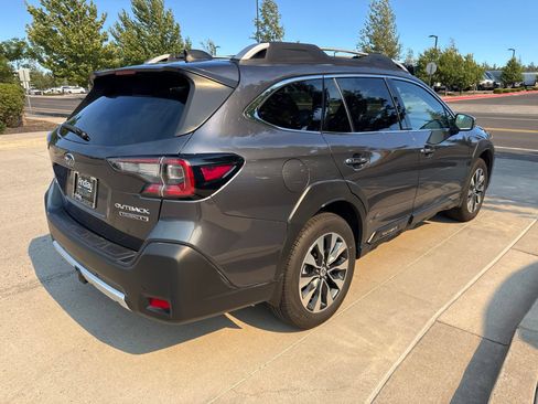 Used 2024 Subaru Outback Touring XT AWD/4WD image 5