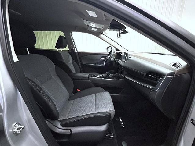 Certified 2023 Nissan Rogue SV AWD/4WD image 15