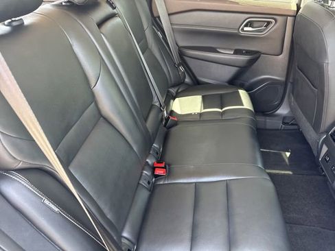 Used 2021 Nissan Rogue SL w/ Premium Package AWD/4WD image 18